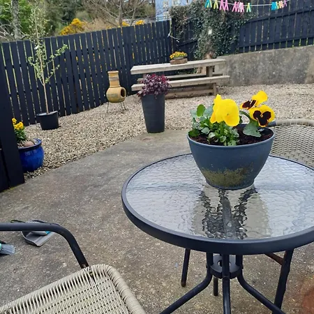 펜션 Corby House & 아르다라